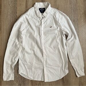 Hollister Men's Classic White Button-Down Shirt